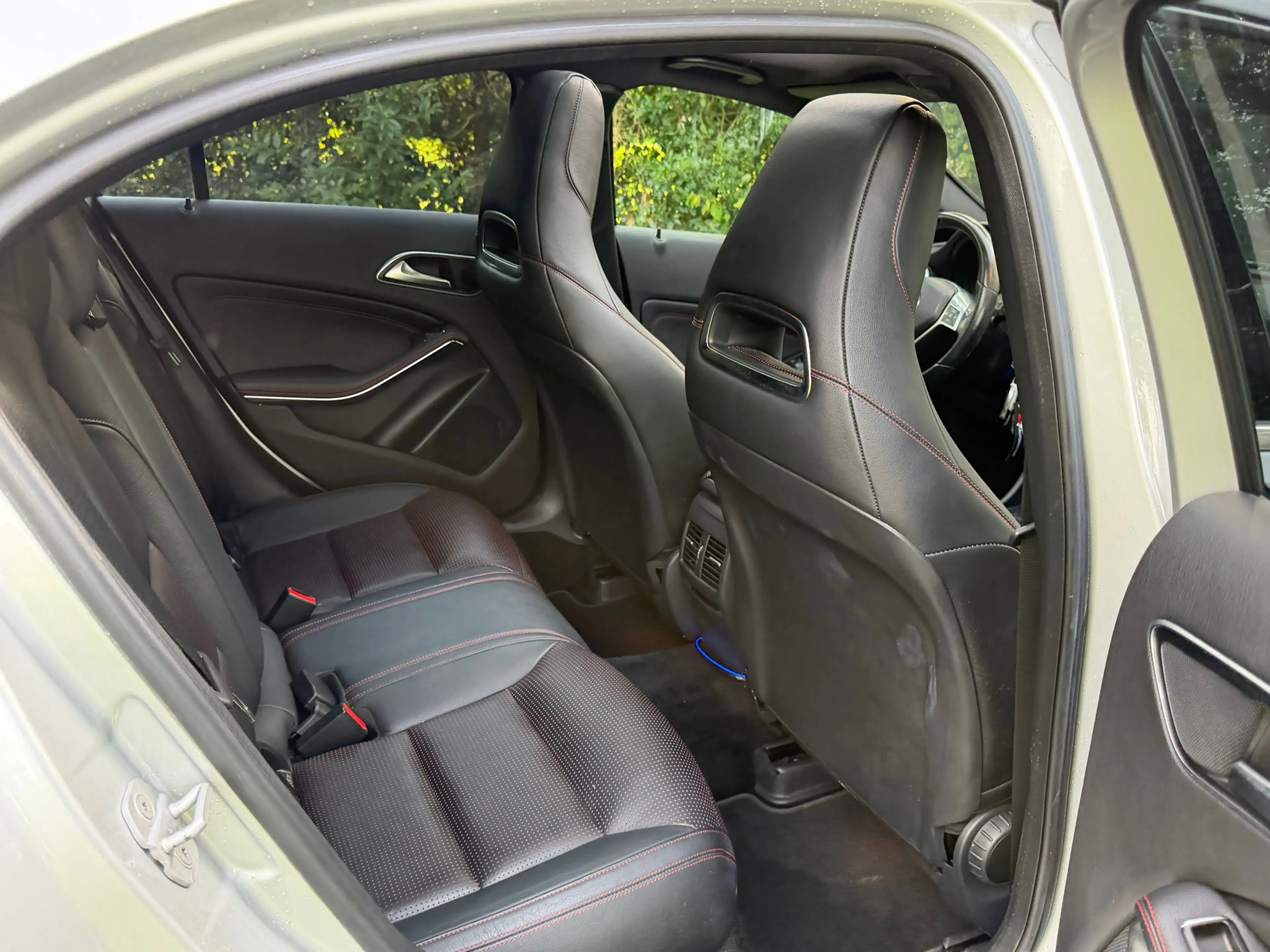 Mercedes-Benz A 250 Sport | Pano | Leder | Xenon | NAP | Spoiler | — photo 12