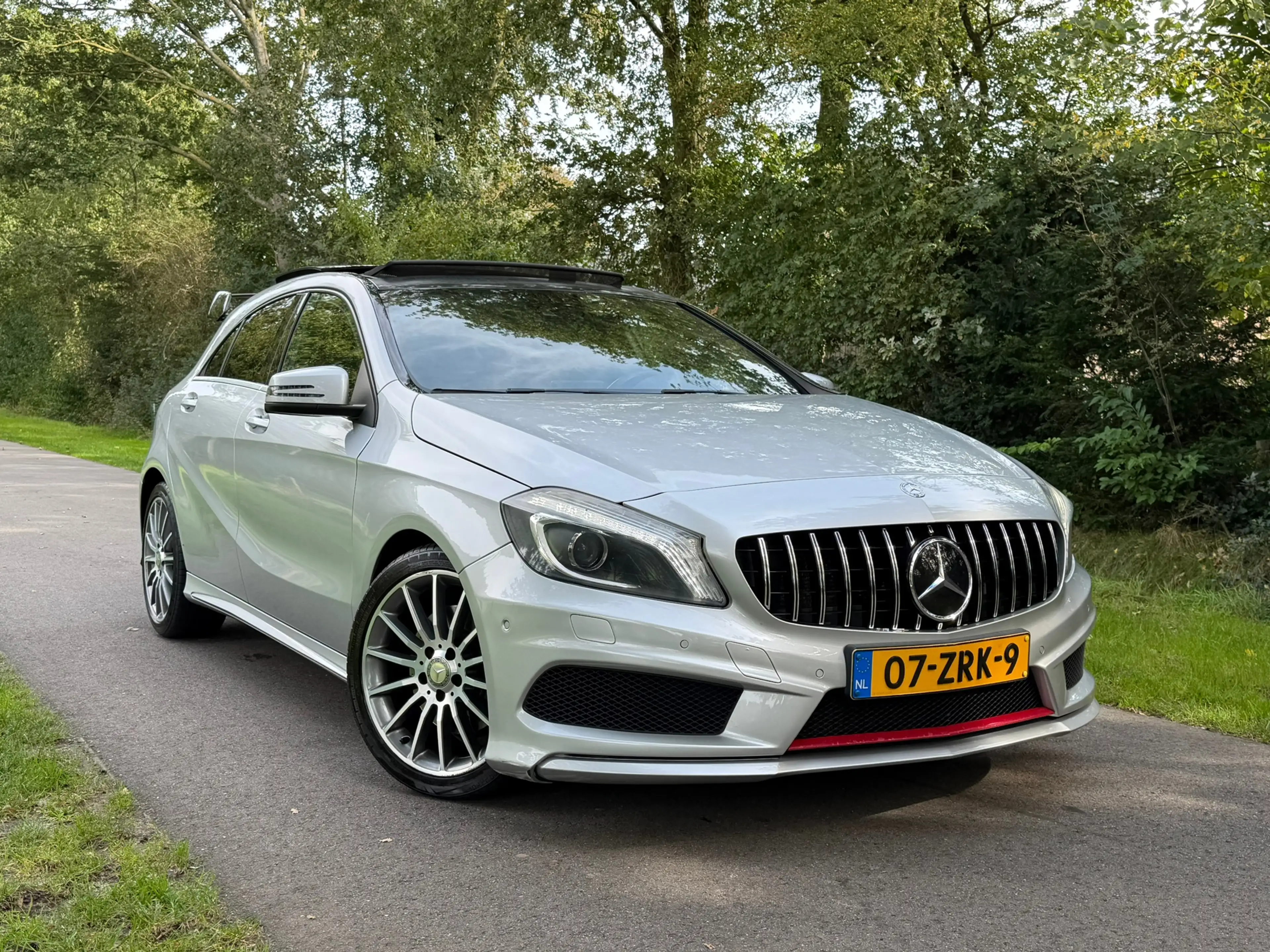 Mercedes-Benz A 250 Sport | Pano | Leder | Xenon | NAP | Spoiler | — photo 7