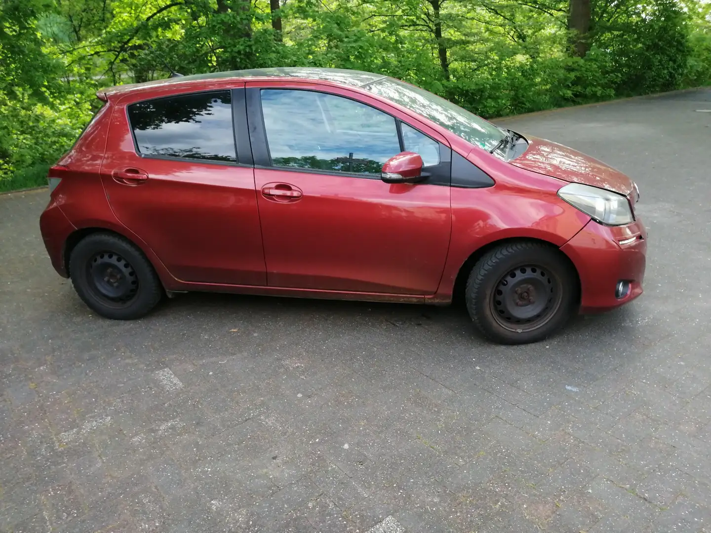 Toyota Yaris 1,33 dVVT-i Life Rot - 1