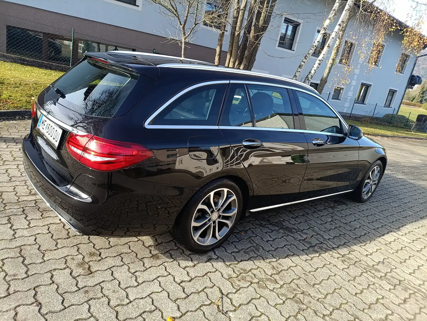 Mercedes-Benz C 350 C 350e PHEV T Avantgarde Aut. Avantgarde Schwarz - 2