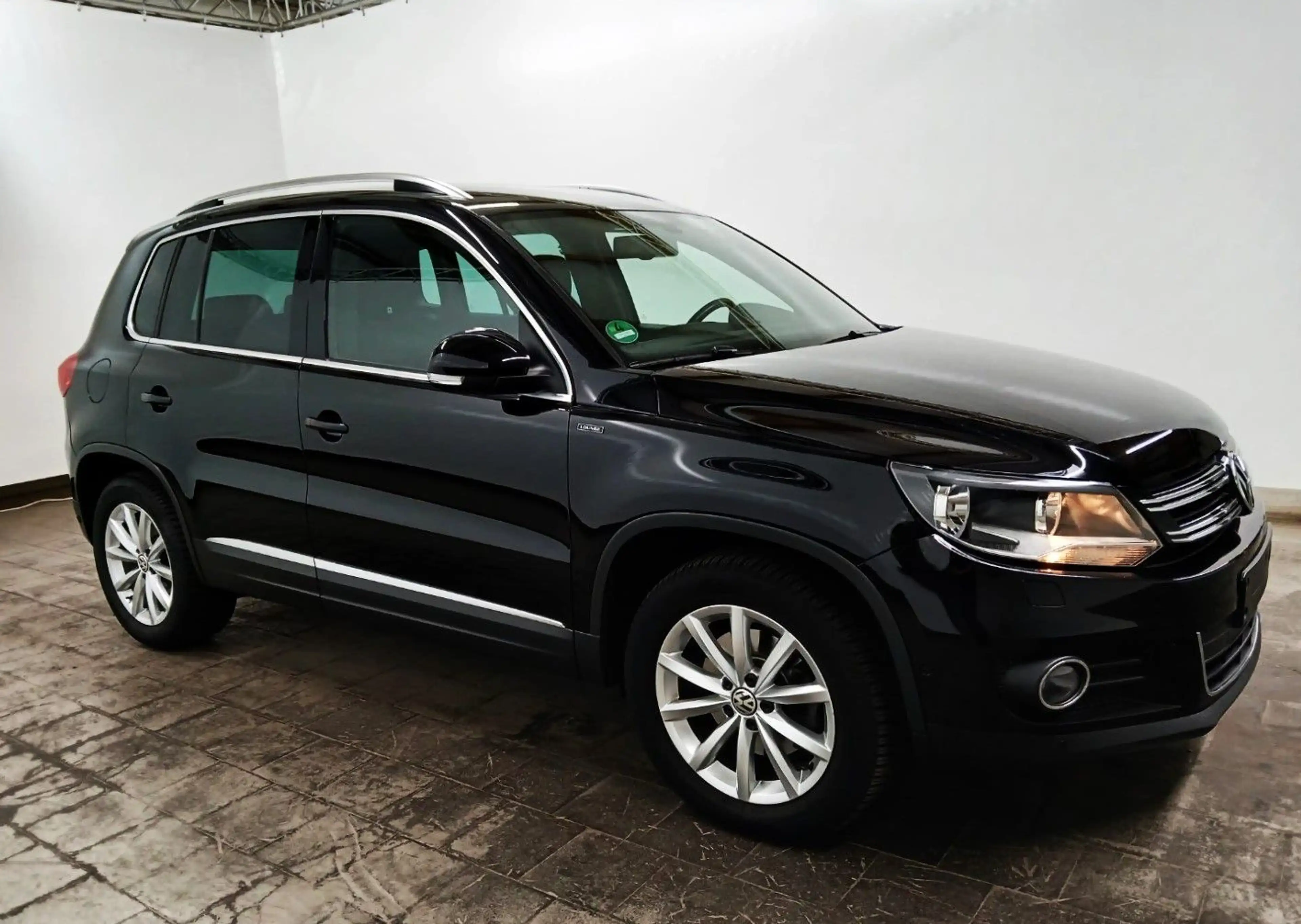 Volkswagen Tiguan 1.4TSI DSG Sport & Style|AHK|R-CAM|1.HAND — photo 4