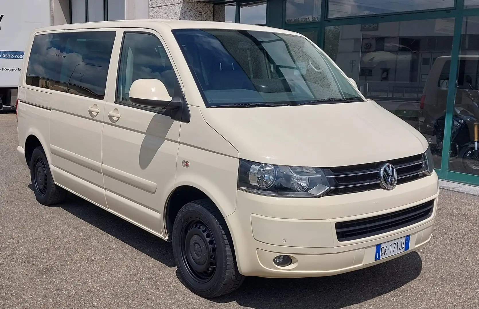 Volkswagen T5 Caravelle 2.0 tdi 102cv Beżowy - 1