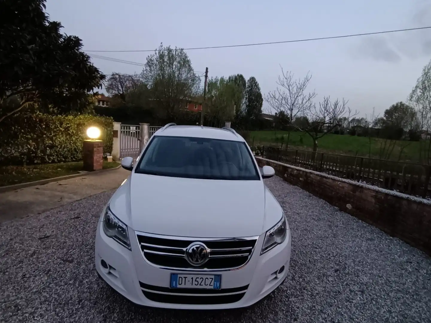 Volkswagen Tiguan 1.4 tsi Sport&Style 4motion - 2