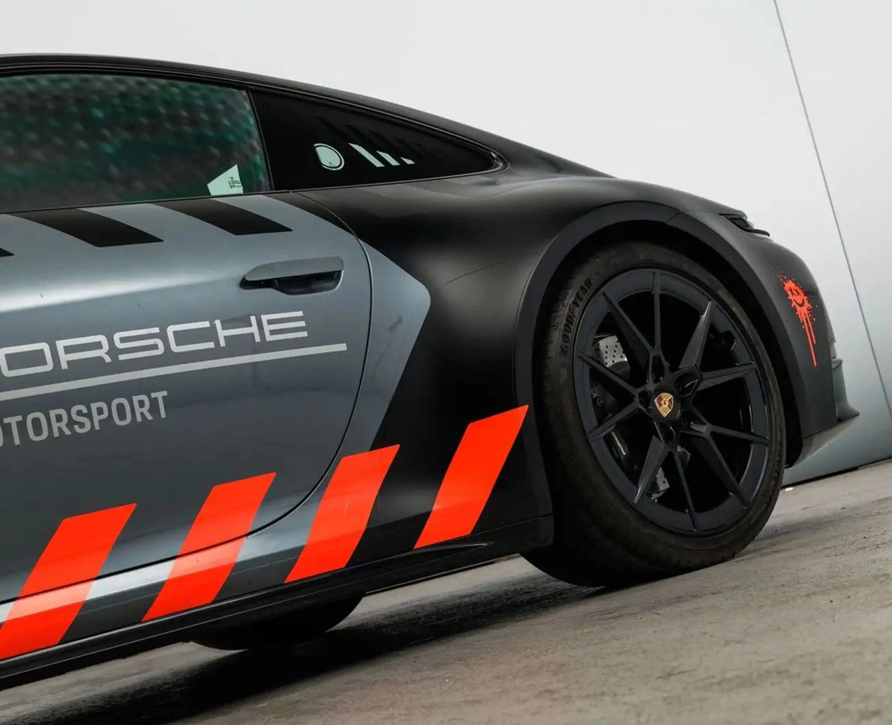 Porsche 911 Carrera T Raceborn-Schalensitze-HD-Matrix — photo 8