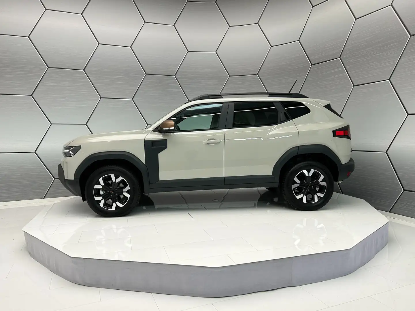 Dacia Duster TCe 130 4x4 Extreme City-Paket AHK Beige - 2