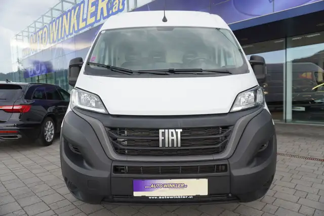 Fiat Ducato view 2