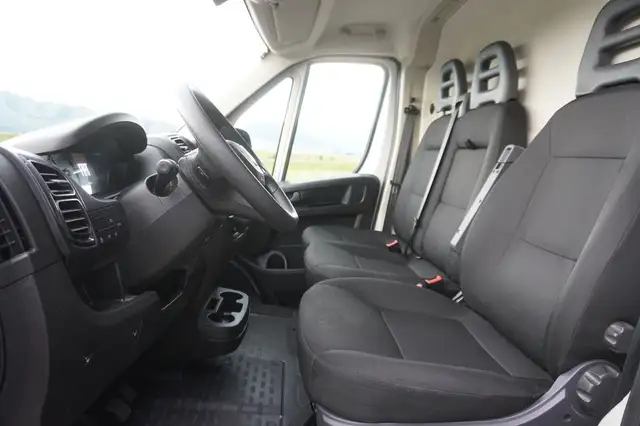 Fiat Ducato view 8
