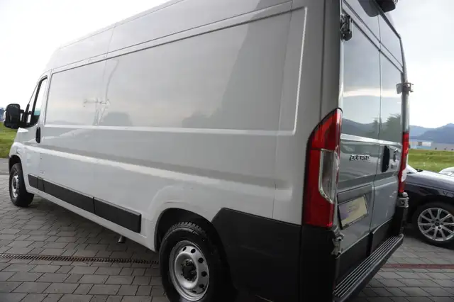 Fiat Ducato view 4