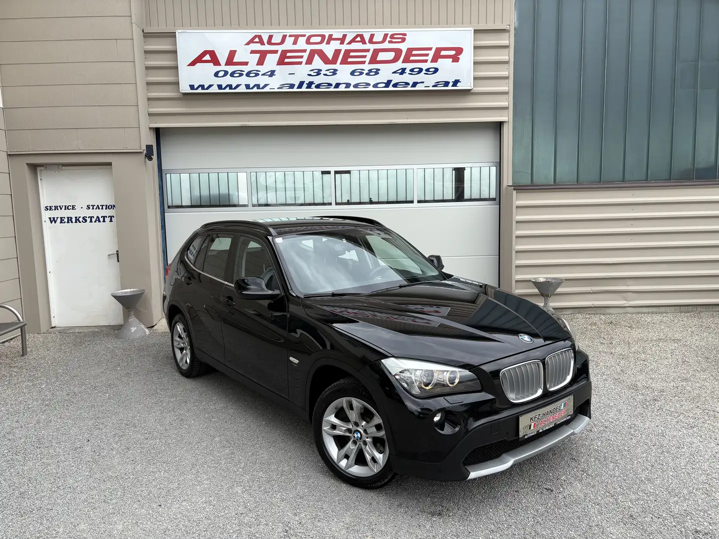 BMW X1 xDrive 23d Ö-Paket Aut. 1.BESITZ SITZH ALLRAD Schwarz - 1