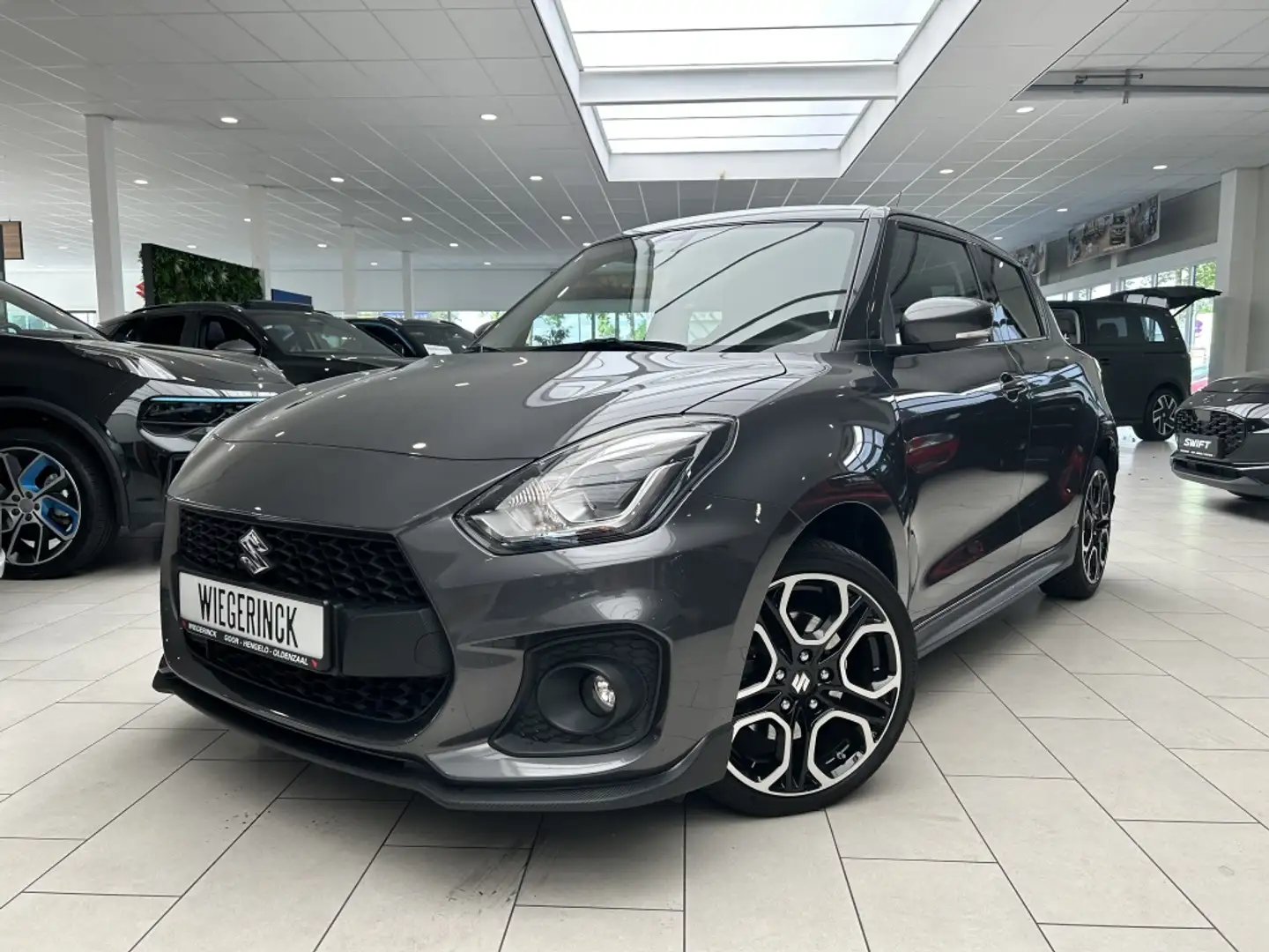 Suzuki Swift 1.4 Sport Smart Hybrid [ ADAPTIEVE CRUIS I CLIMA I Grijs - 2