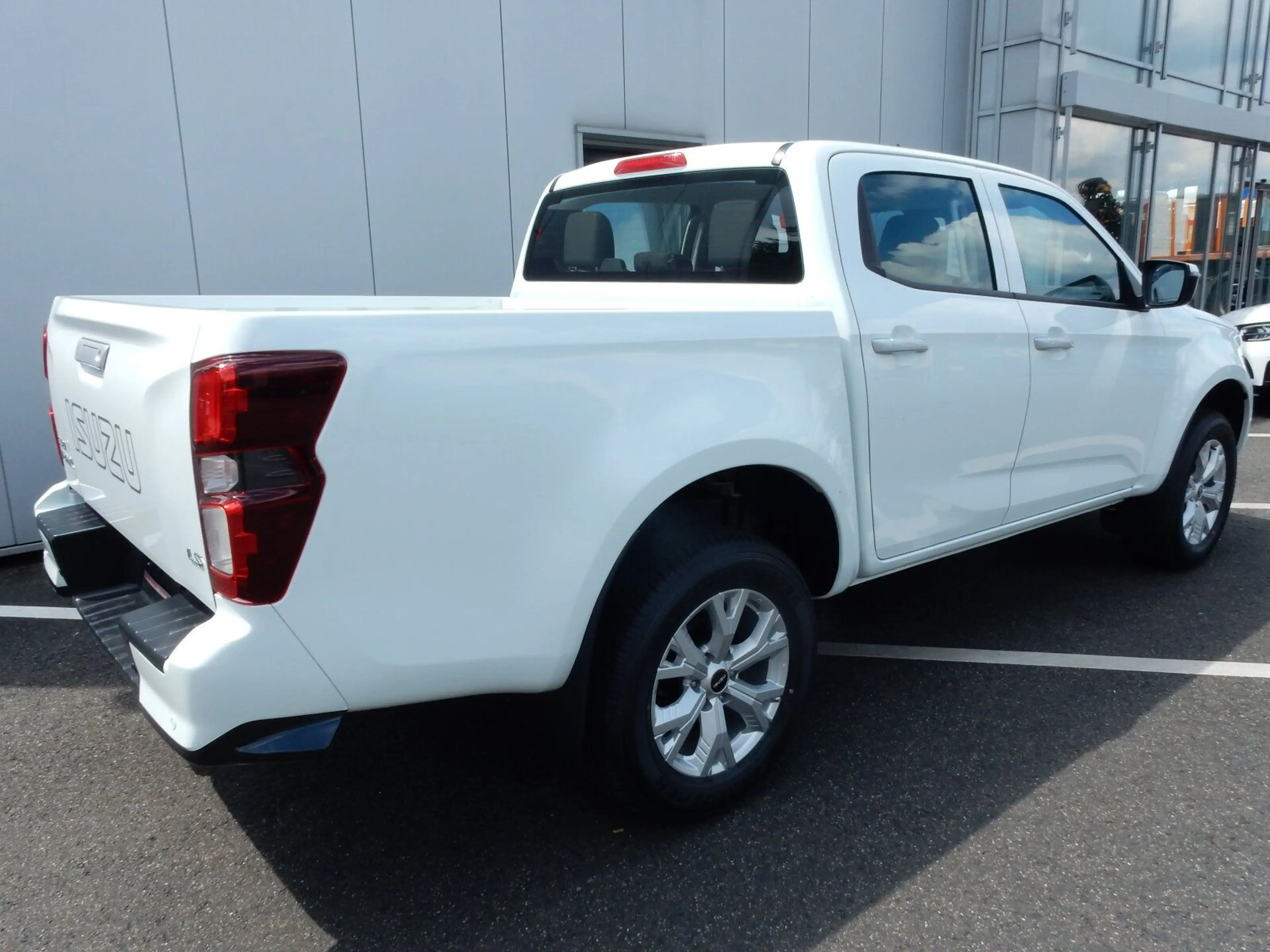 Isuzu D-Max Mod 1,9 Double Cab LS — photo 5