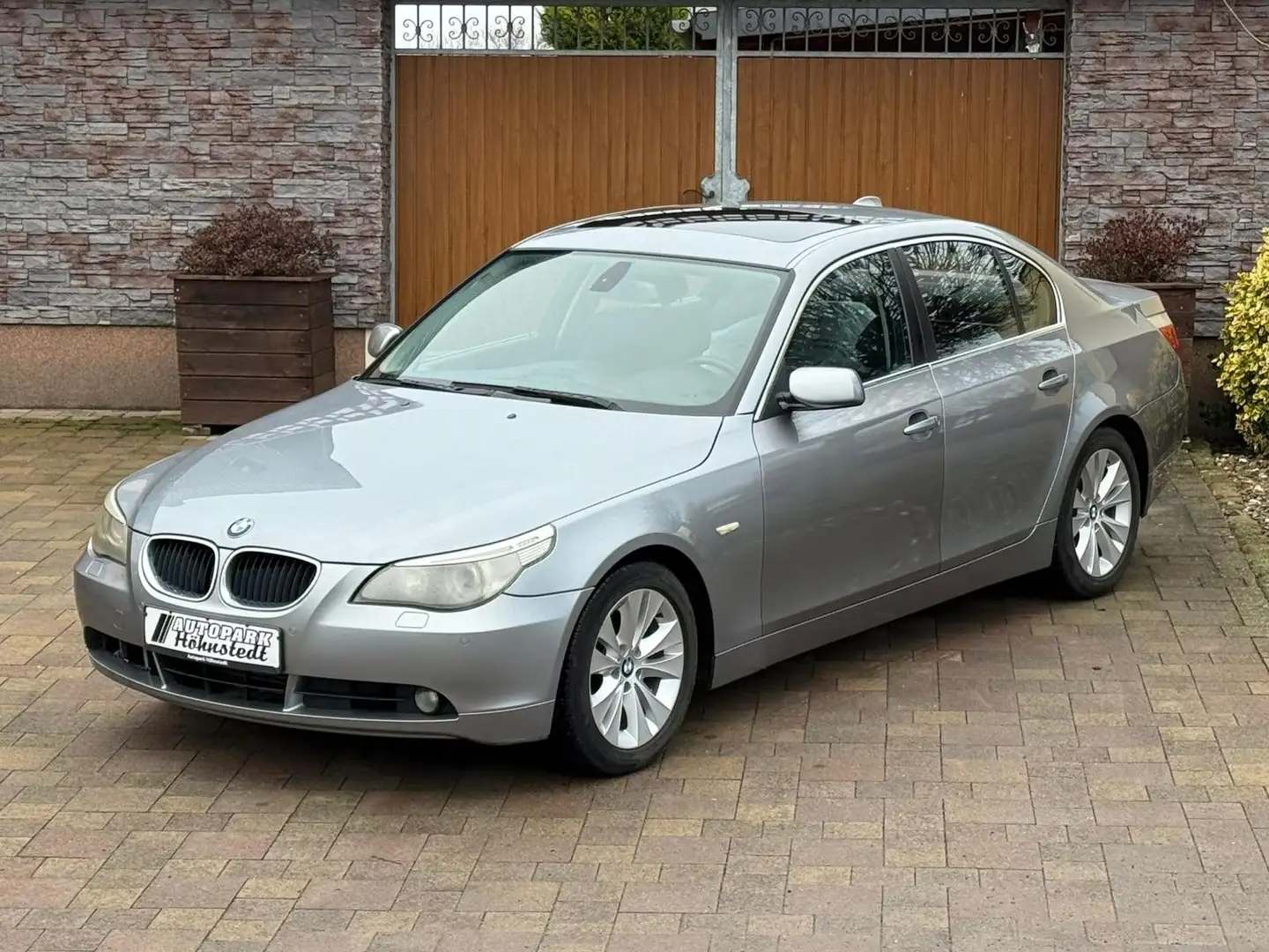 BMW 520 520d *TÜV Neu* Grau - 1