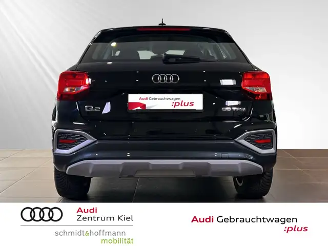 Audi Q2 view 5
