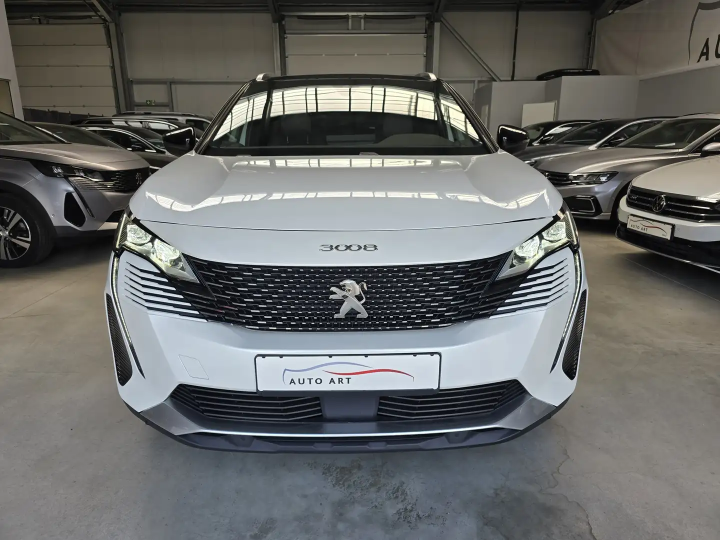 Peugeot 3008 GT Navi LED AHK ACC Pano SHZ DAB Focal Weiß - 2