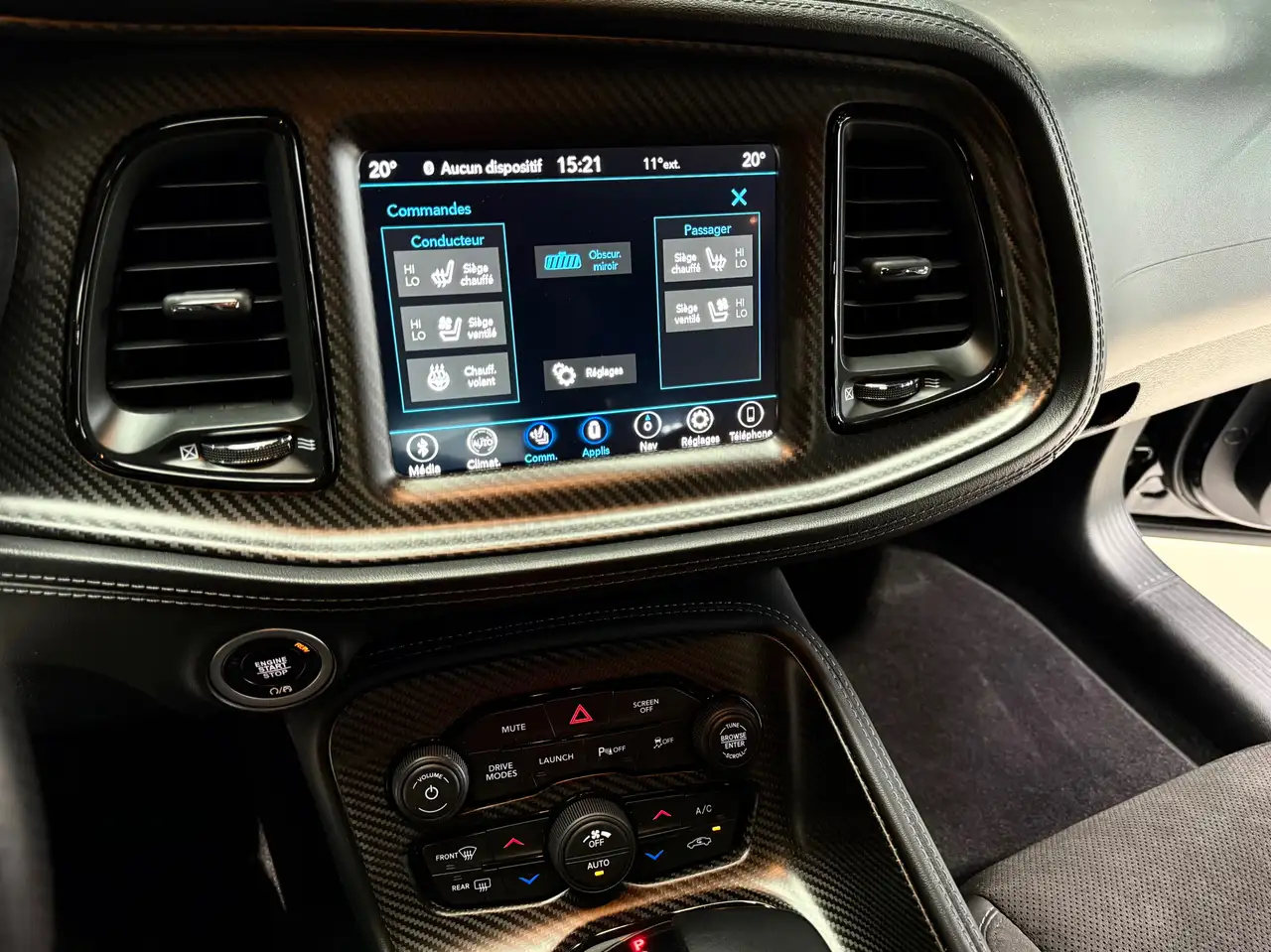 Dodge Challenger 2023 — фото 15
