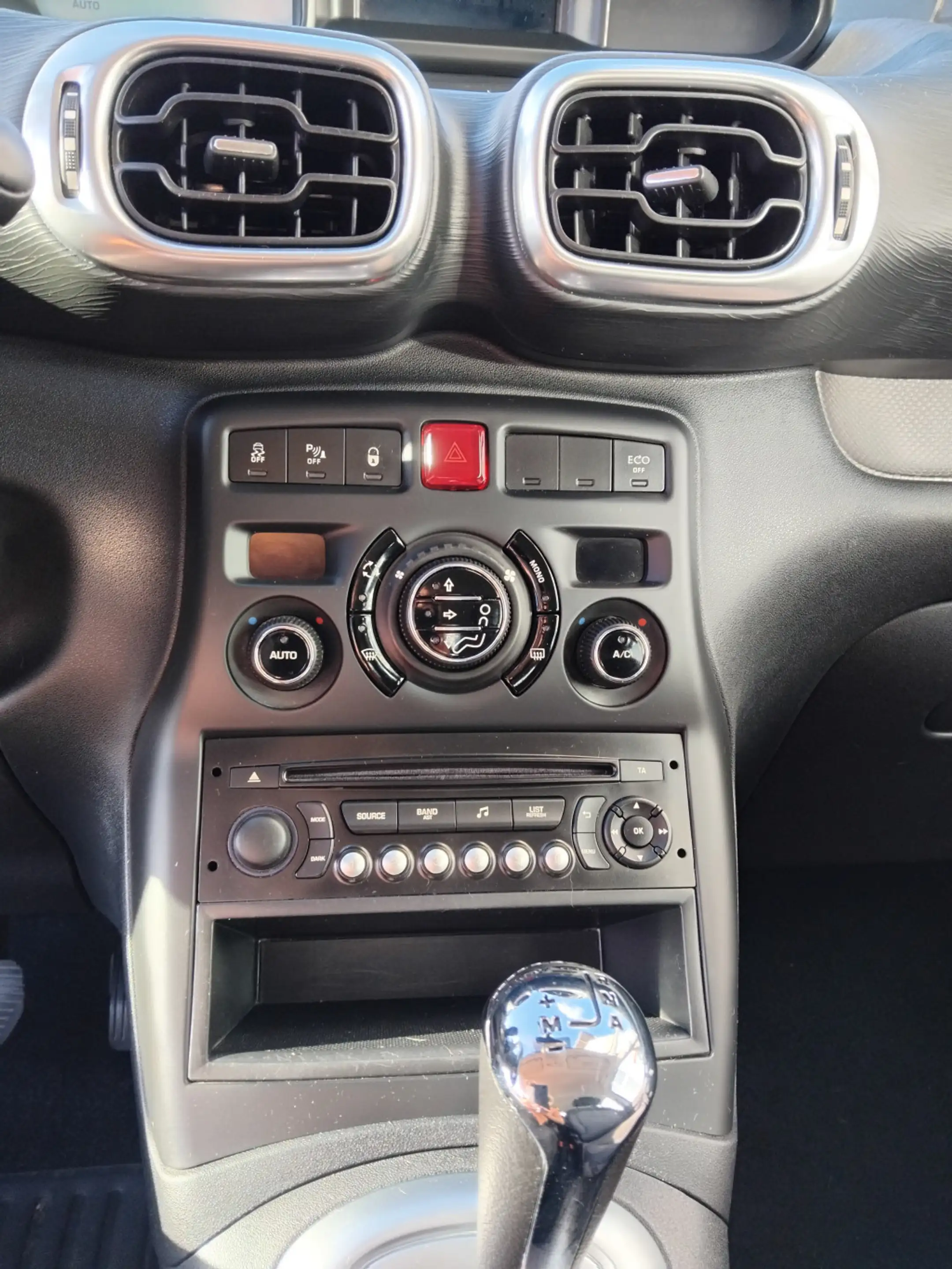 Citroen C3 Picasso Selection 90 eHdi Automatik Klima Anhängerkupplun — photo 5
