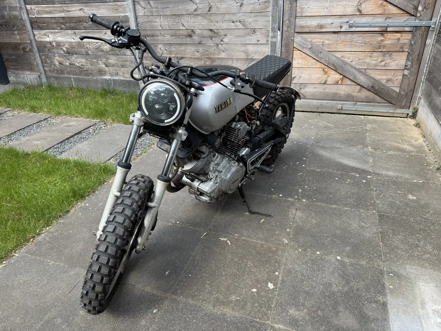 Yamaha TR 1 Сірий - 1