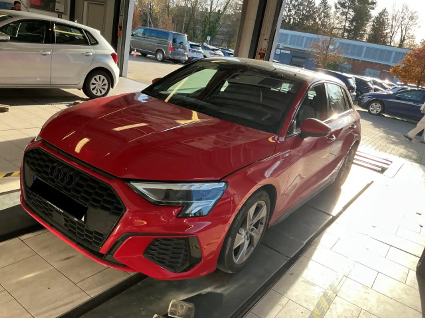 Audi A3 35 TFSI S line S tronic AHK B&O LED Rood - 2