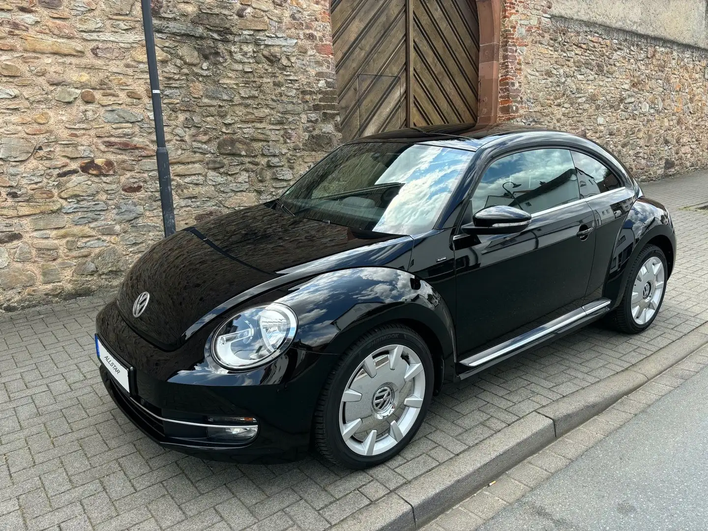 Volkswagen Beetle 1.2 TSI BlueMotion Allstar Schwarz - 1