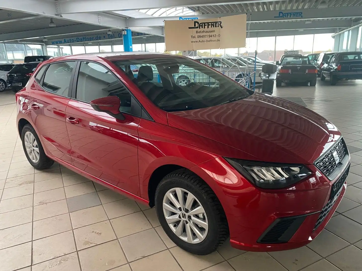 SEAT Ibiza 1.0 TSI 70kW Style/DAB/SZHZG/PDC Rot - 1