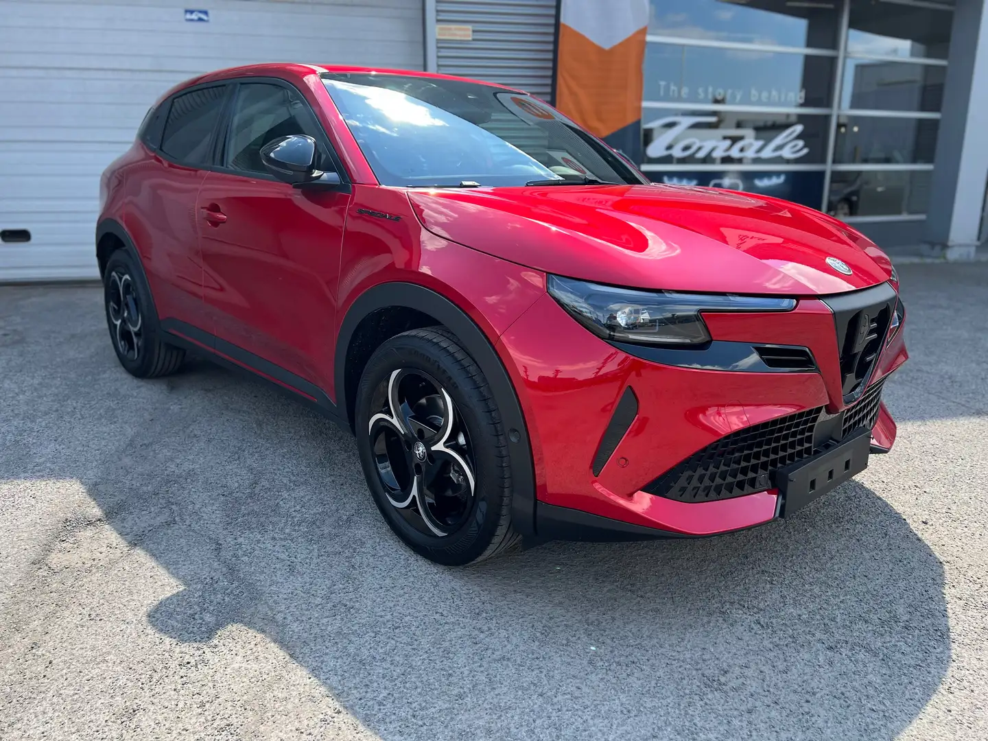 Alfa Romeo Junior Junior 1.2 VGT Ibrida Speciale Rouge - 1