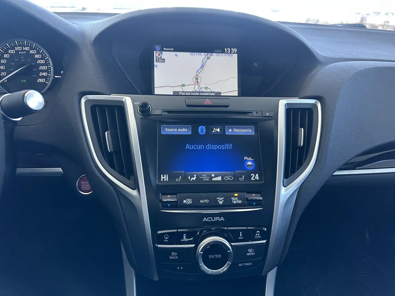 Acura TLX снимка Acura TLX