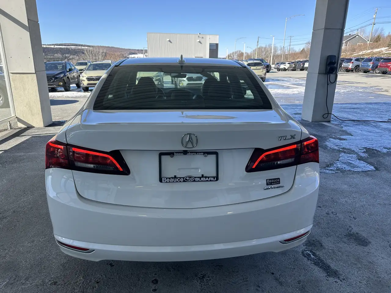Acura TLX снимка Acura TLX