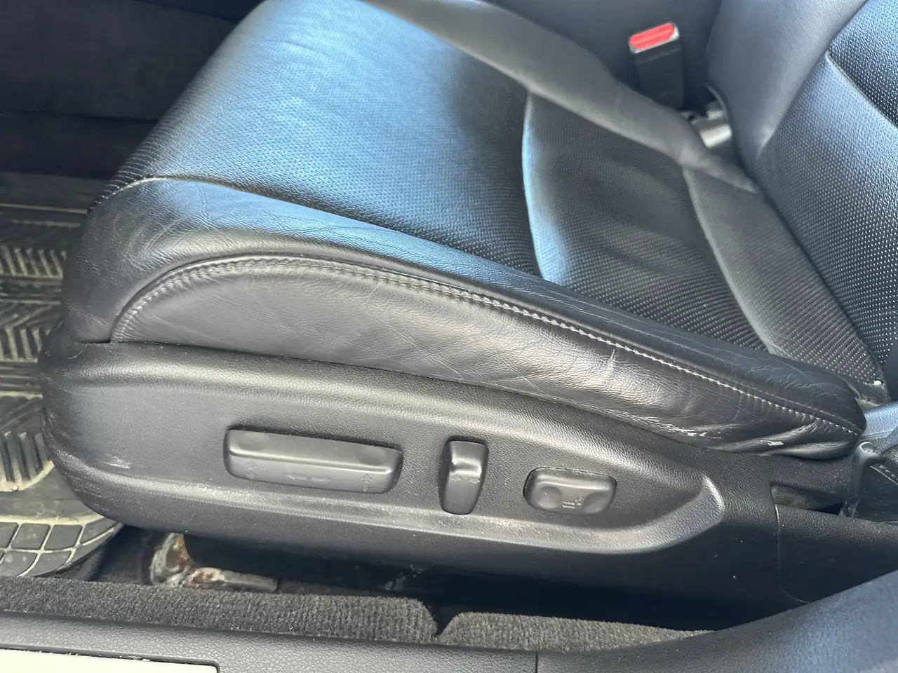 Acura TLX снимка Acura TLX