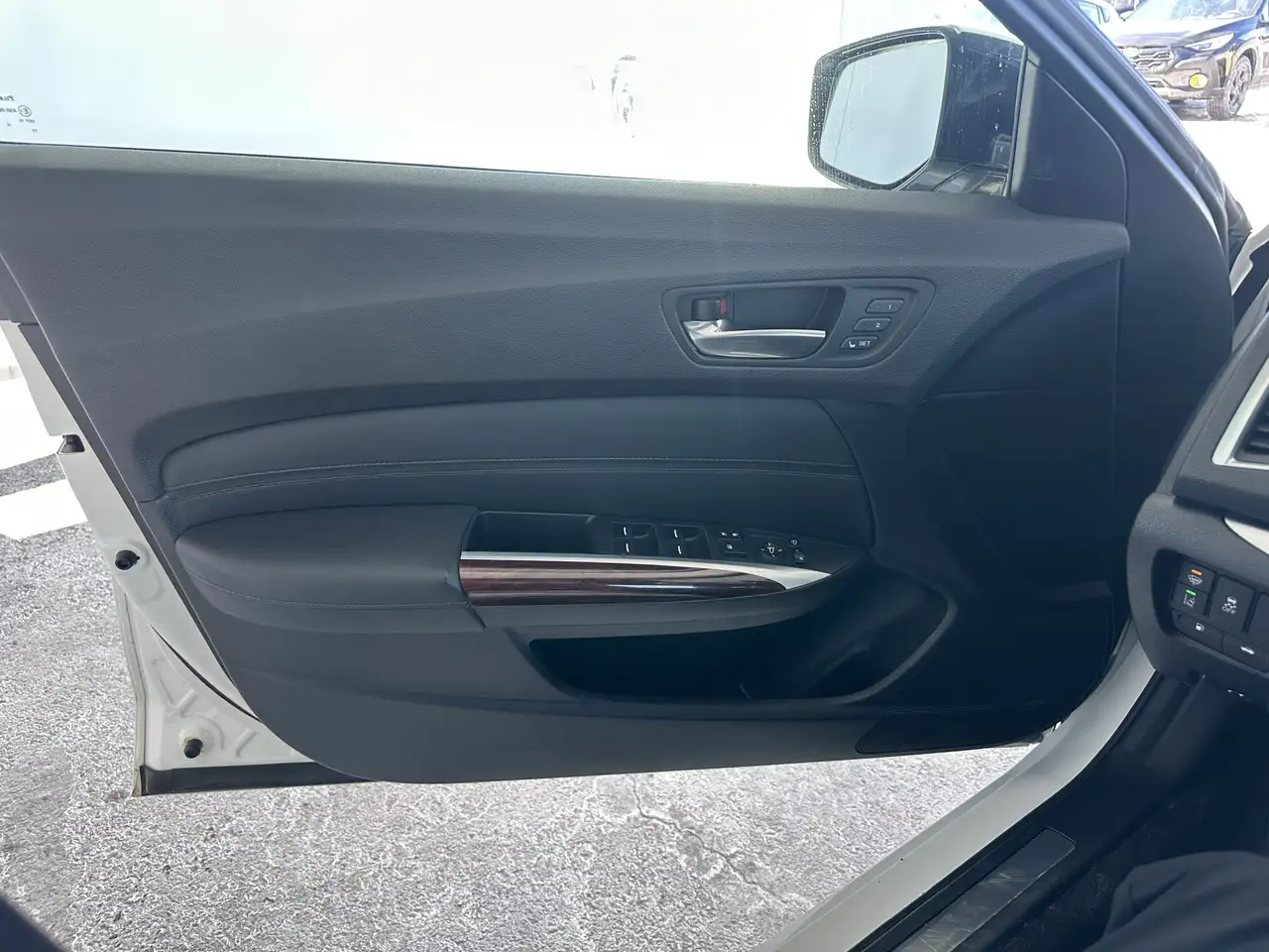 Acura TLX снимка Acura TLX