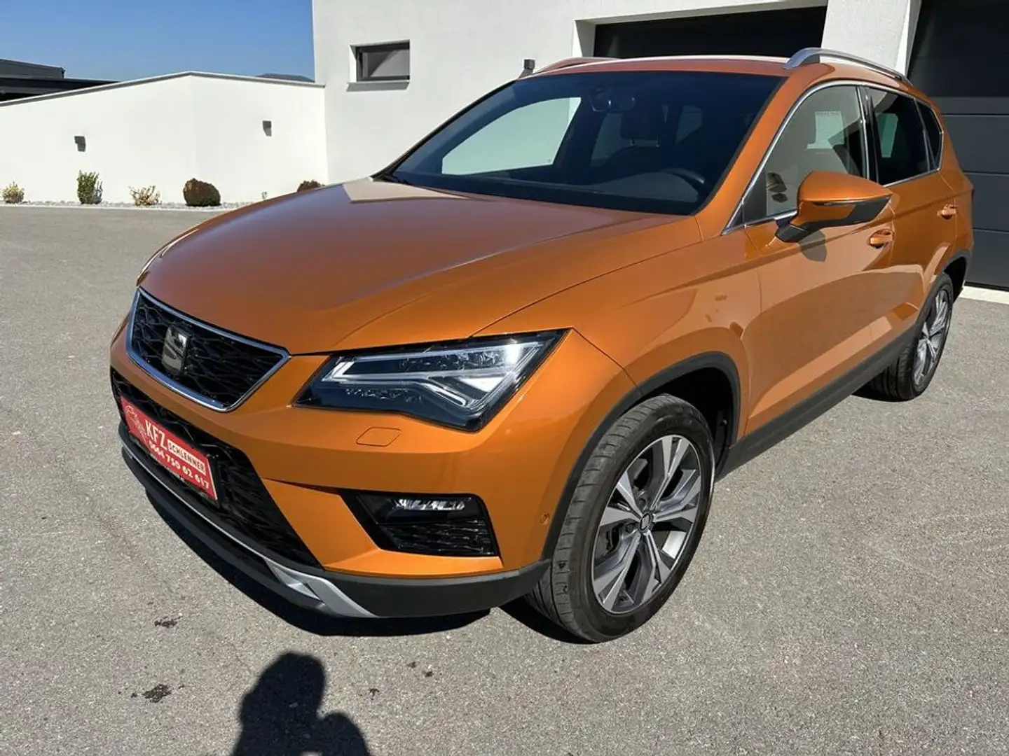 SEAT Ateca Xcellence 1,4 TSI 4Drive DSG/AHK/Leder/LED Orange - 1