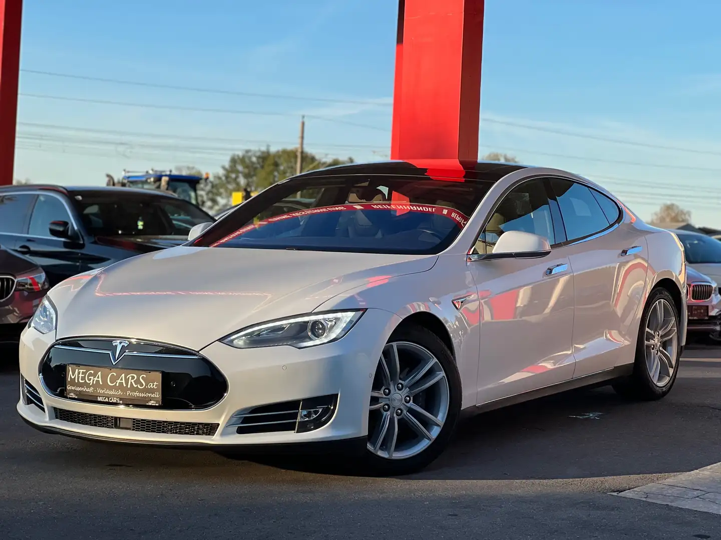 Tesla Model S Blanc - 1