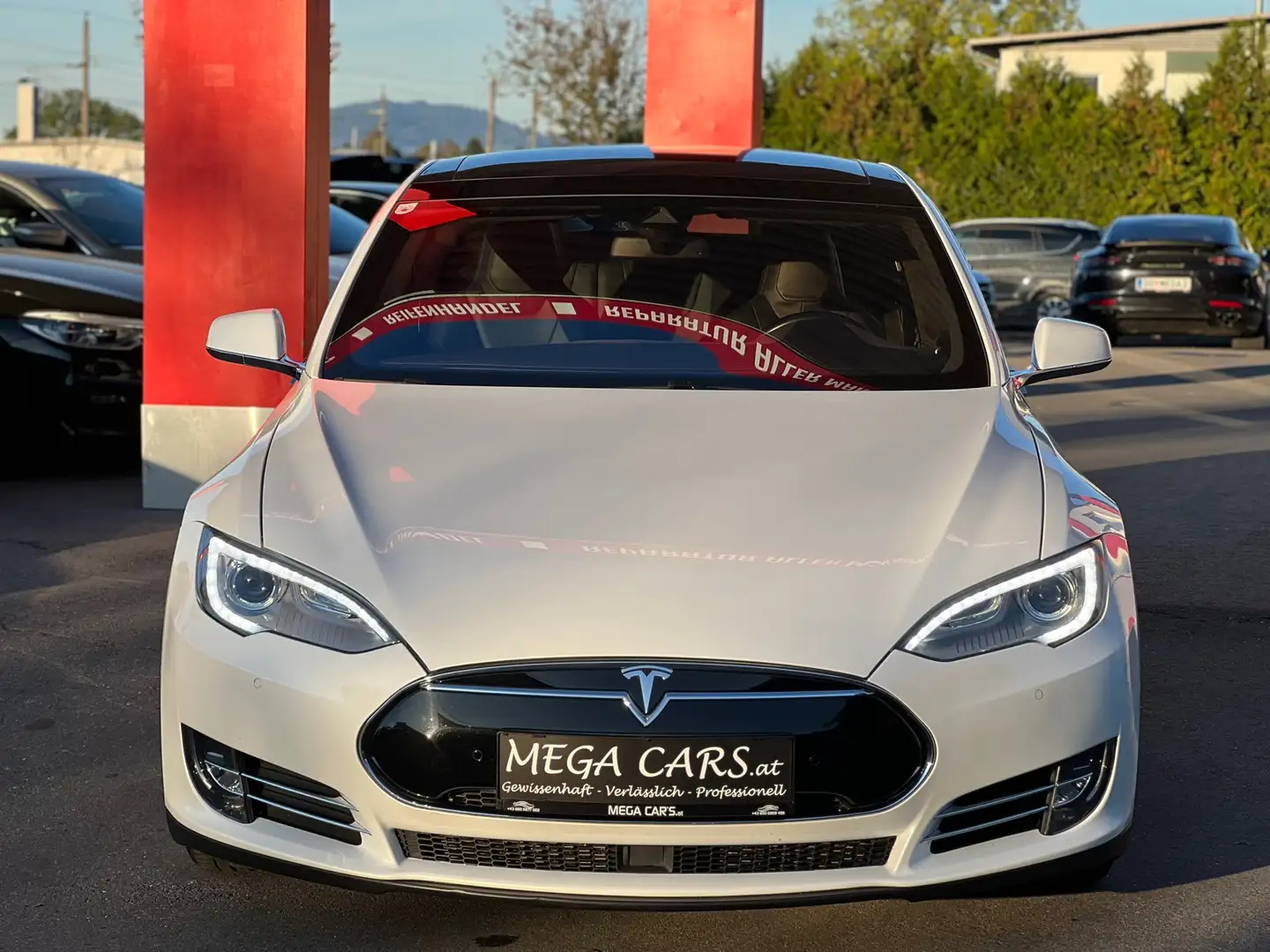 Tesla Model S Weiß - 2