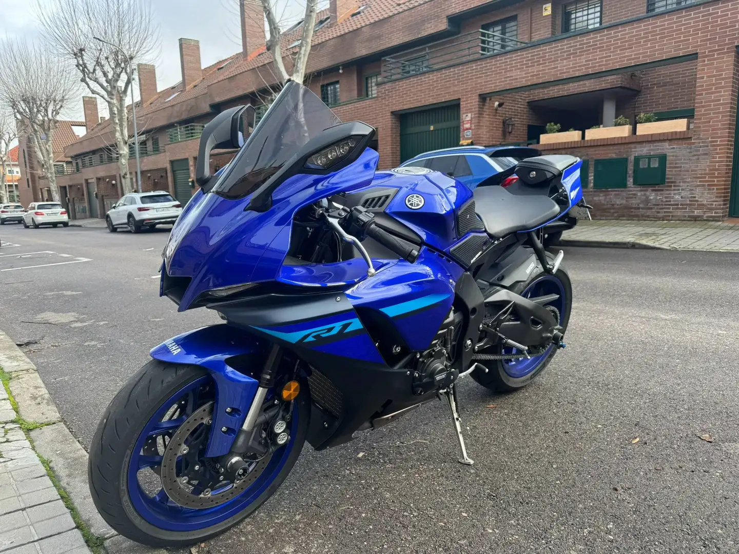 Yamaha YZF-R1 Azul - 1
