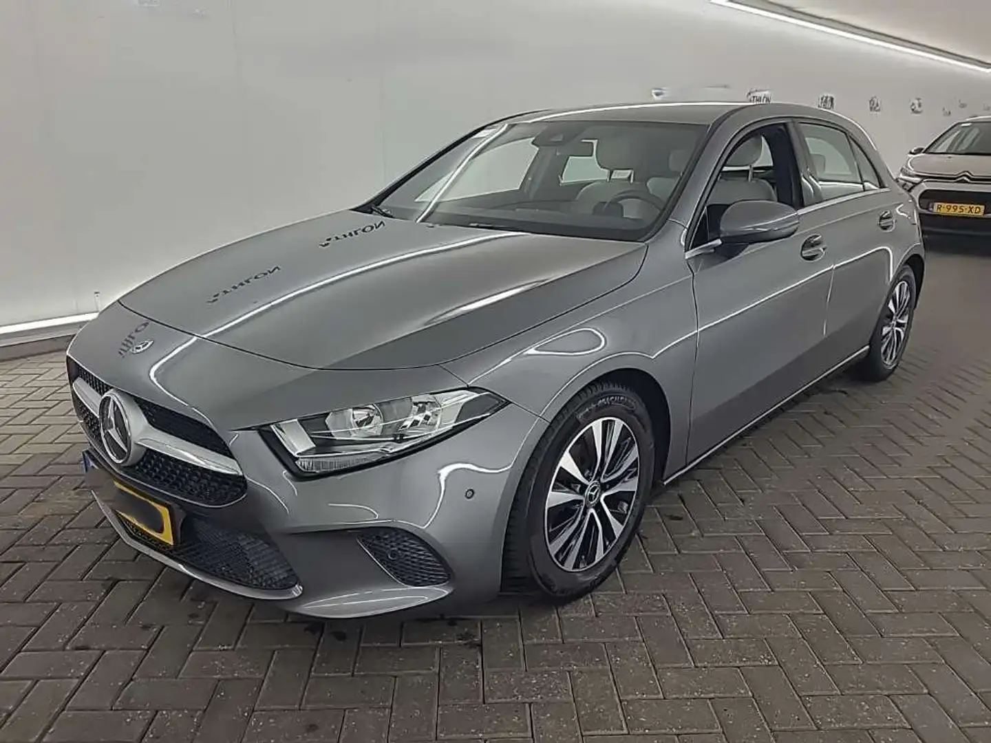 Mercedes-Benz A 180 Gris - 1