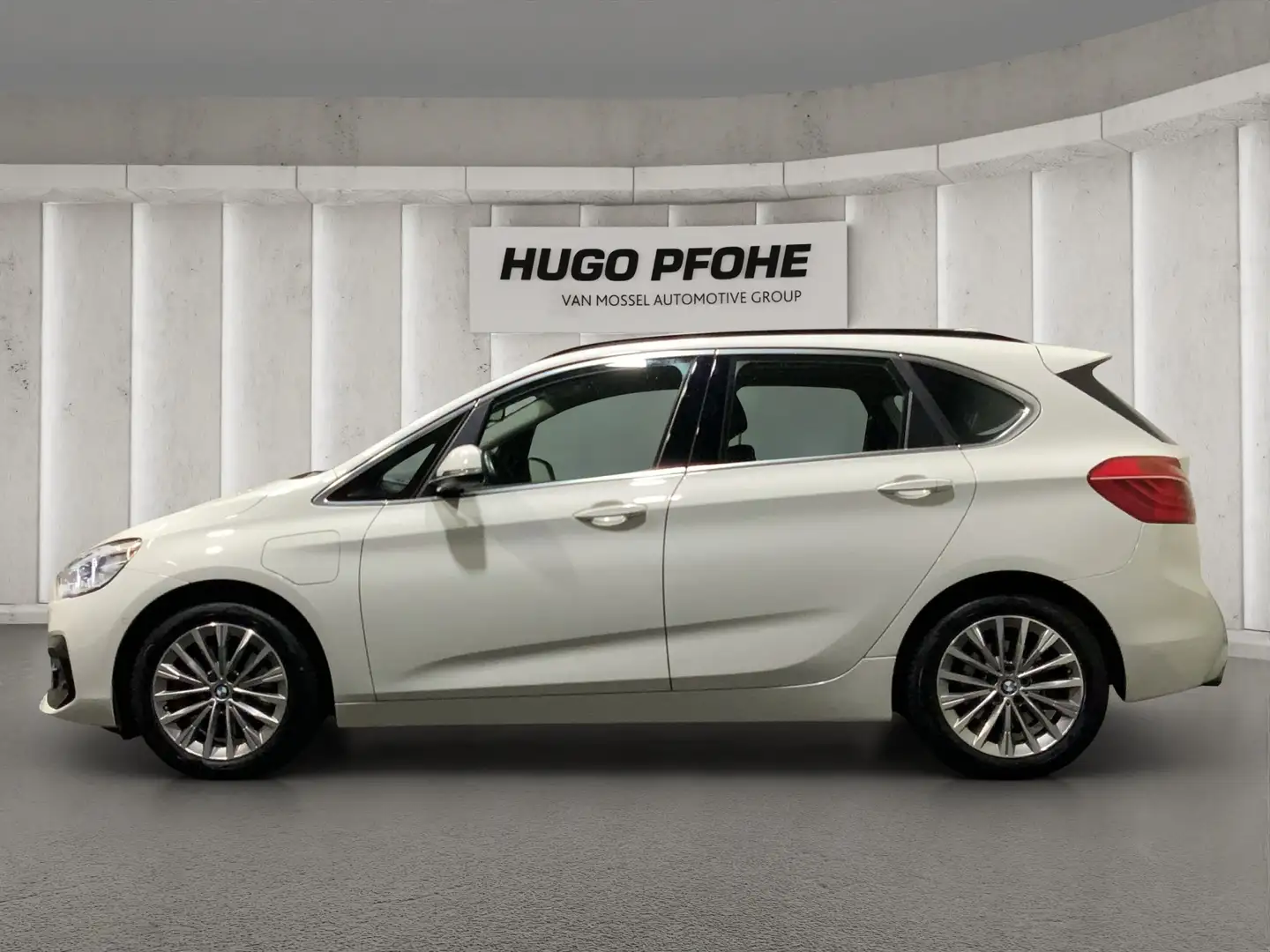 BMW 225 xe Active Tourer Luxury Line | LED | FLA | LMF | L Weiß - 2