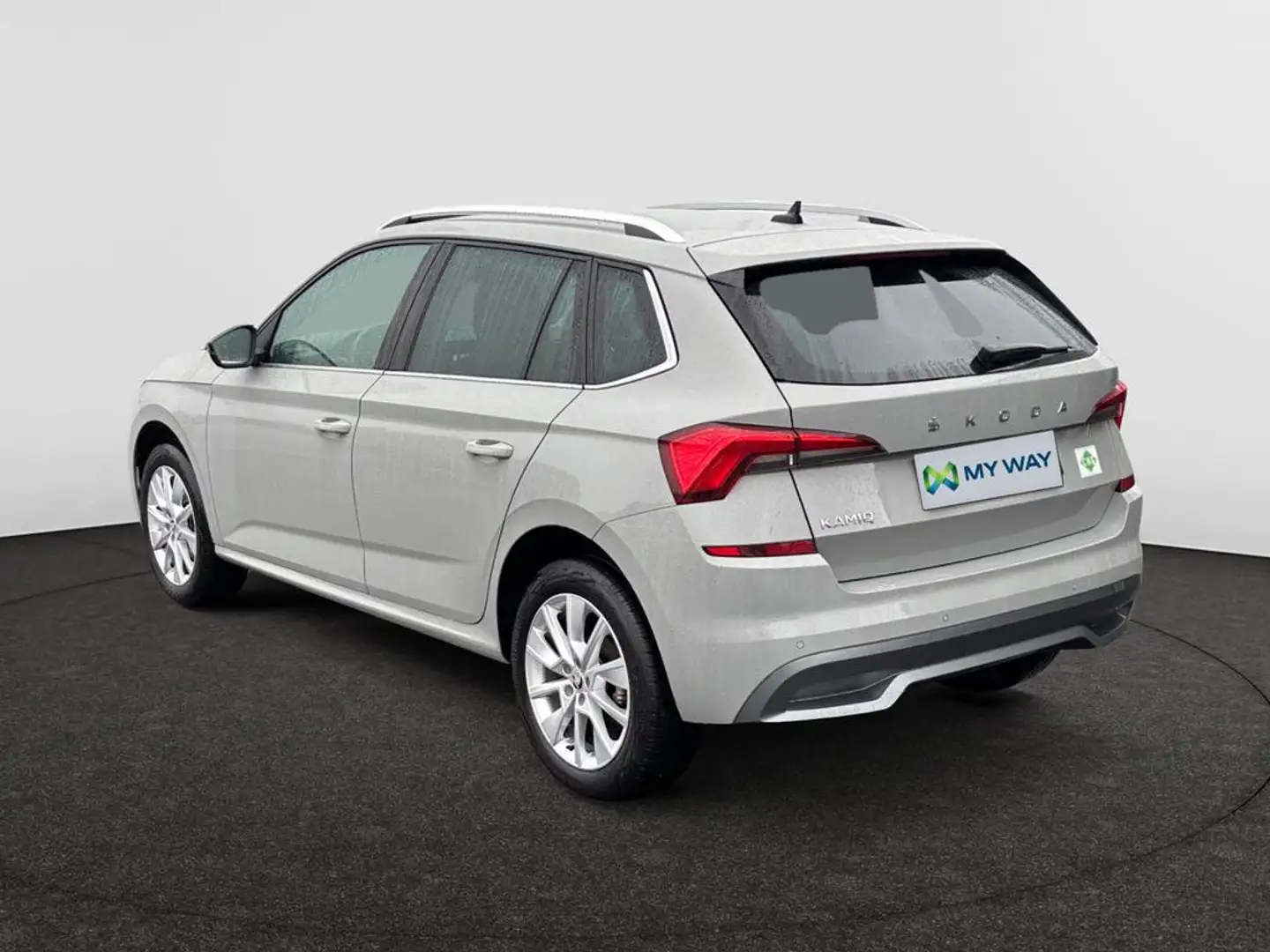 Skoda Kamiq Kamiq Clever 1,0 TGI 66 kW 6-speed mech. G-TEC Grijs - 2