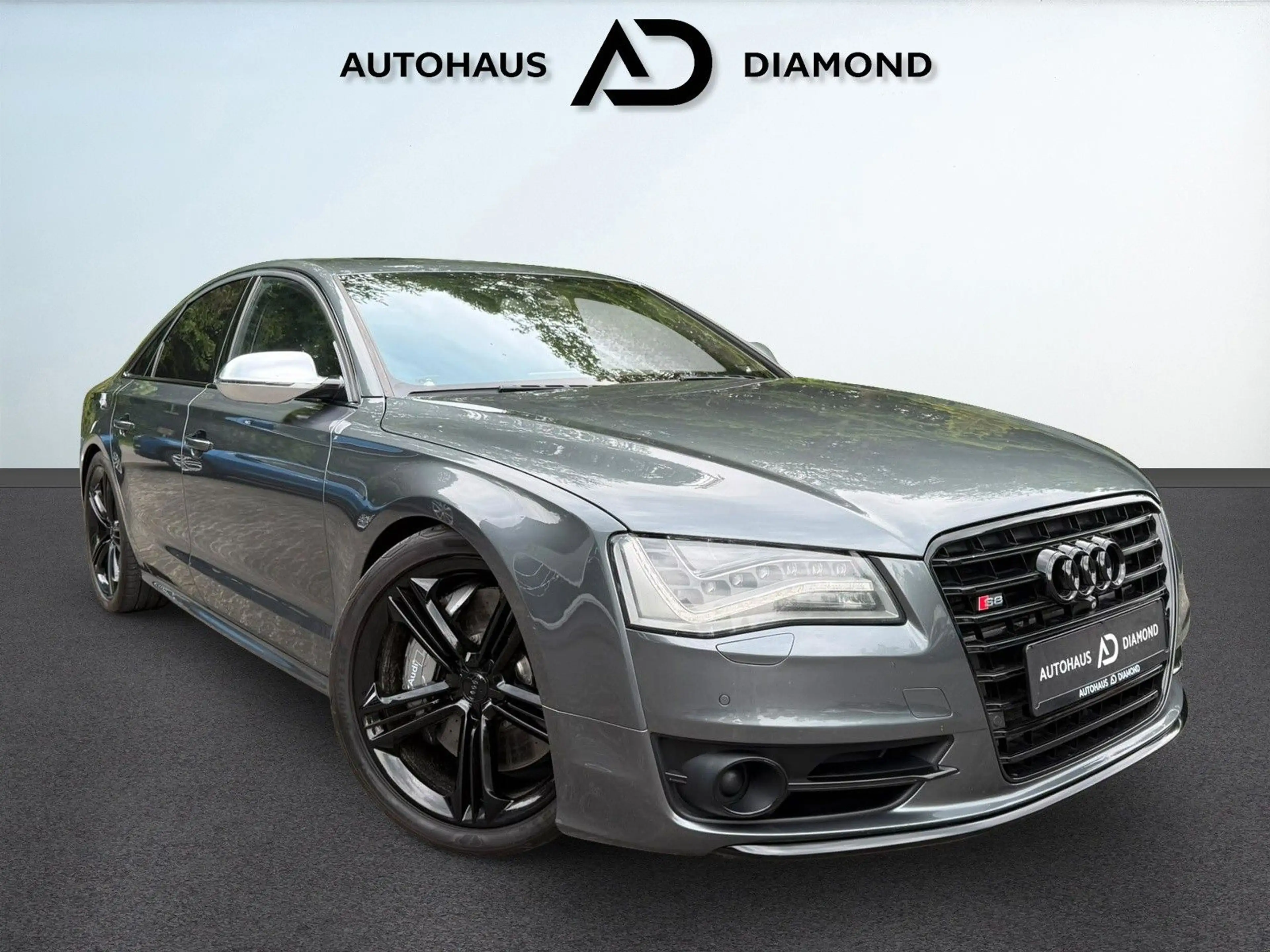 Audi S8 4.0 TFSI quattro * PANO * B&O * MASSAGE *