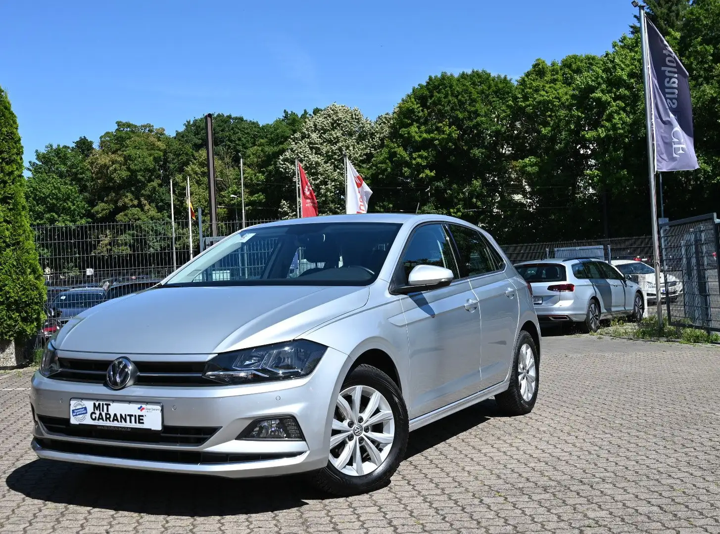 Volkswagen Polo VI  1.0 TSI Highline Automtik Klima Sitzhz Silber - 1