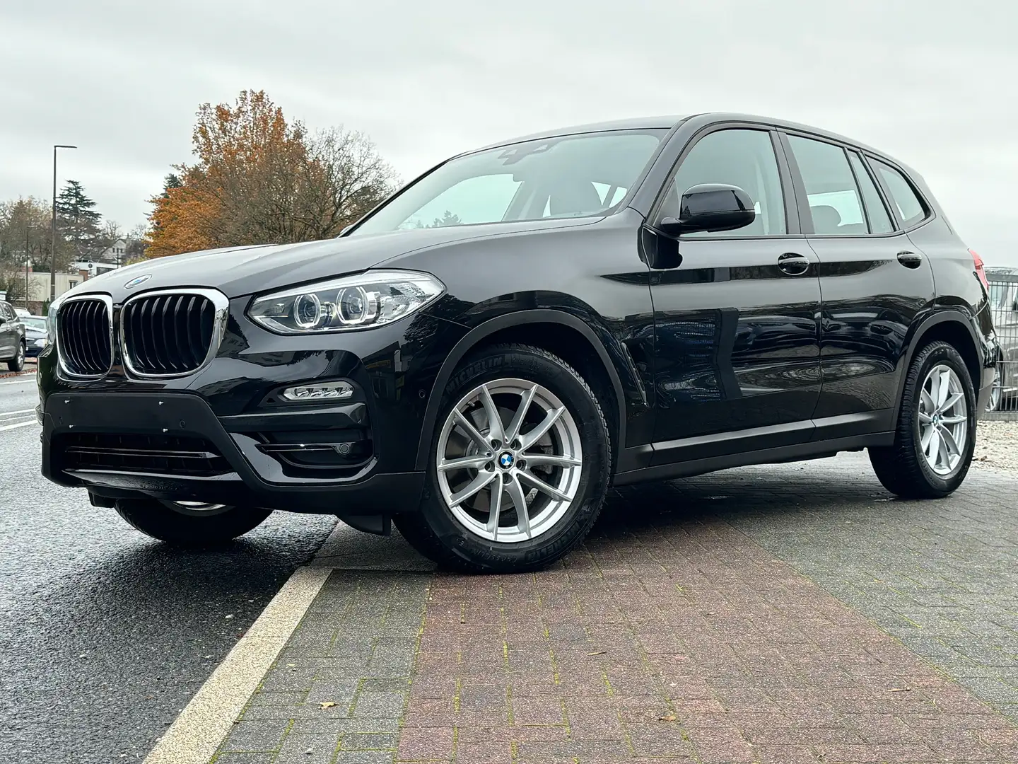 BMW X3 xDrive 20 i Advantage Navi LED Virtual Cockpit 1Hd Noir - 1