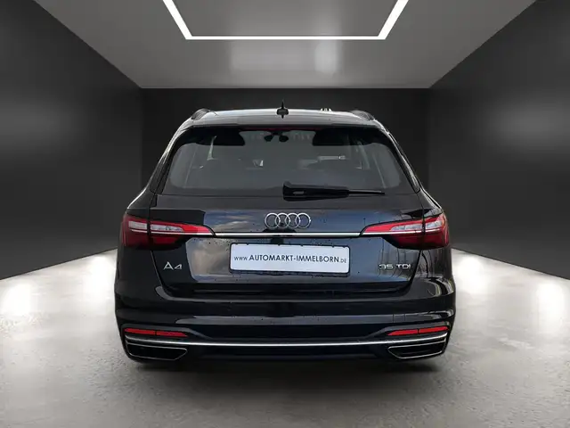 Audi A4 view 8