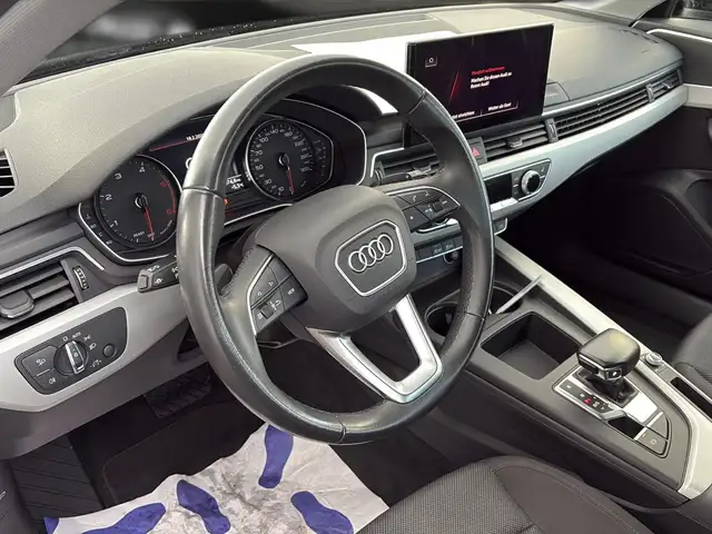 Audi A4 view 15
