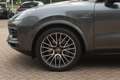 Porsche Cayenne 3.0 E-Hybrid / Trekhaak / Panoramadak / 360Camera Gris - thumbnail 14