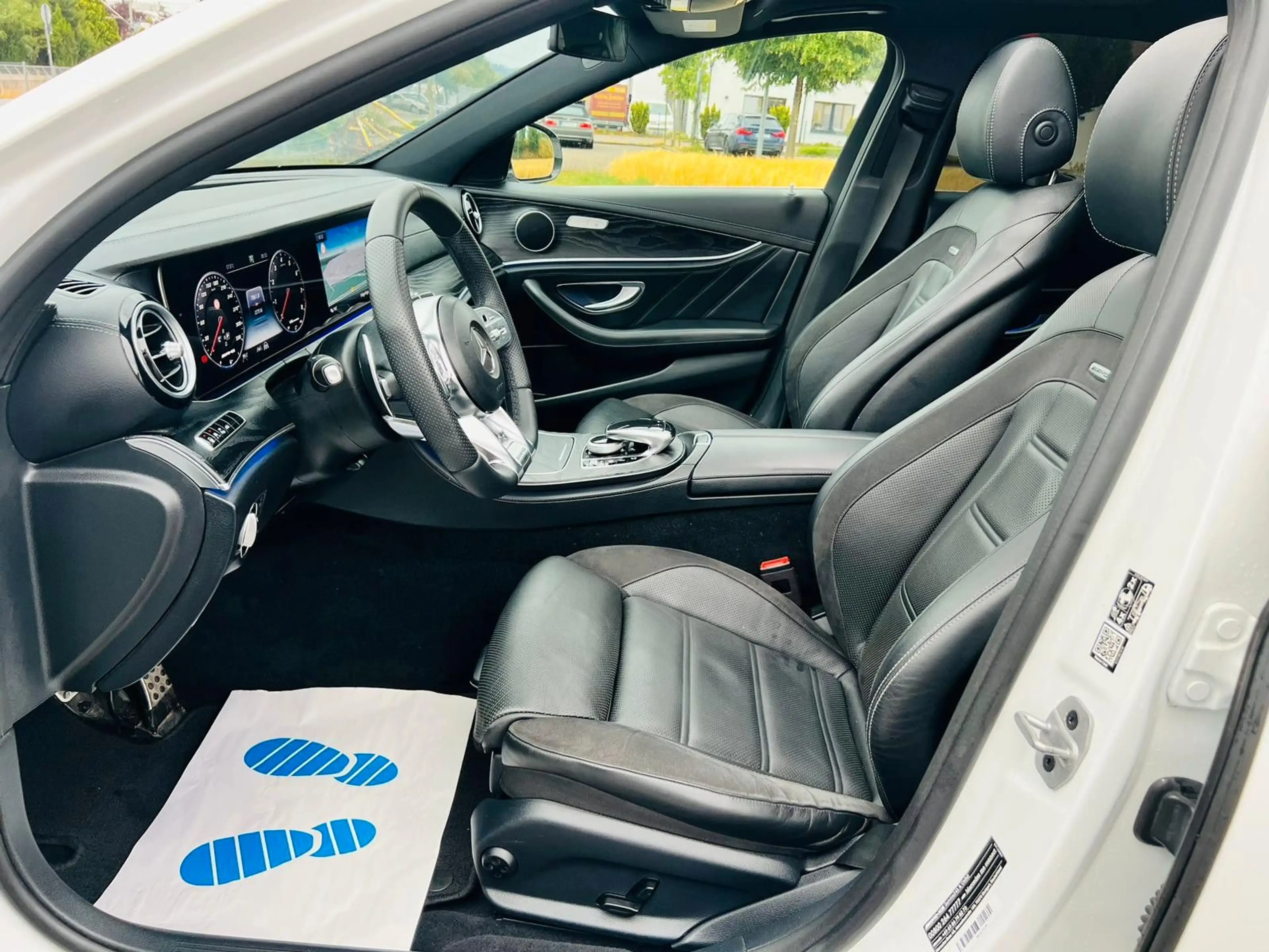 Mercedes-Benz E 63 AMG 4Matic+*PANO*LEDER*360grad*MwSt*2.Hand* — photo 8