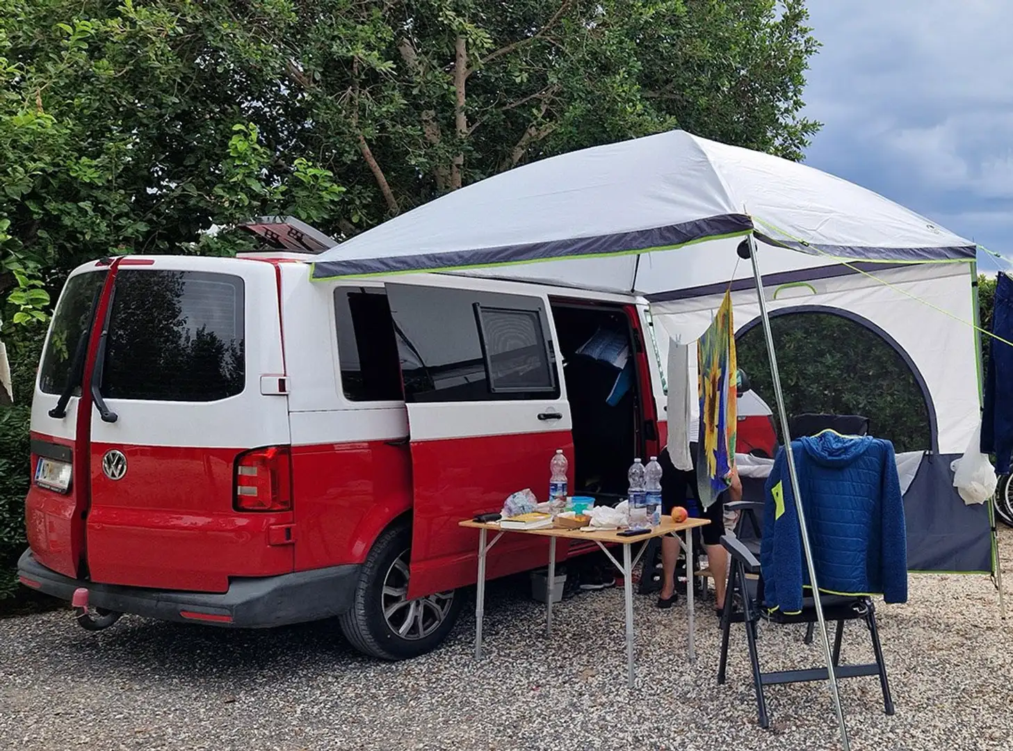 Volkswagen T6 Transporter Rot - 2
