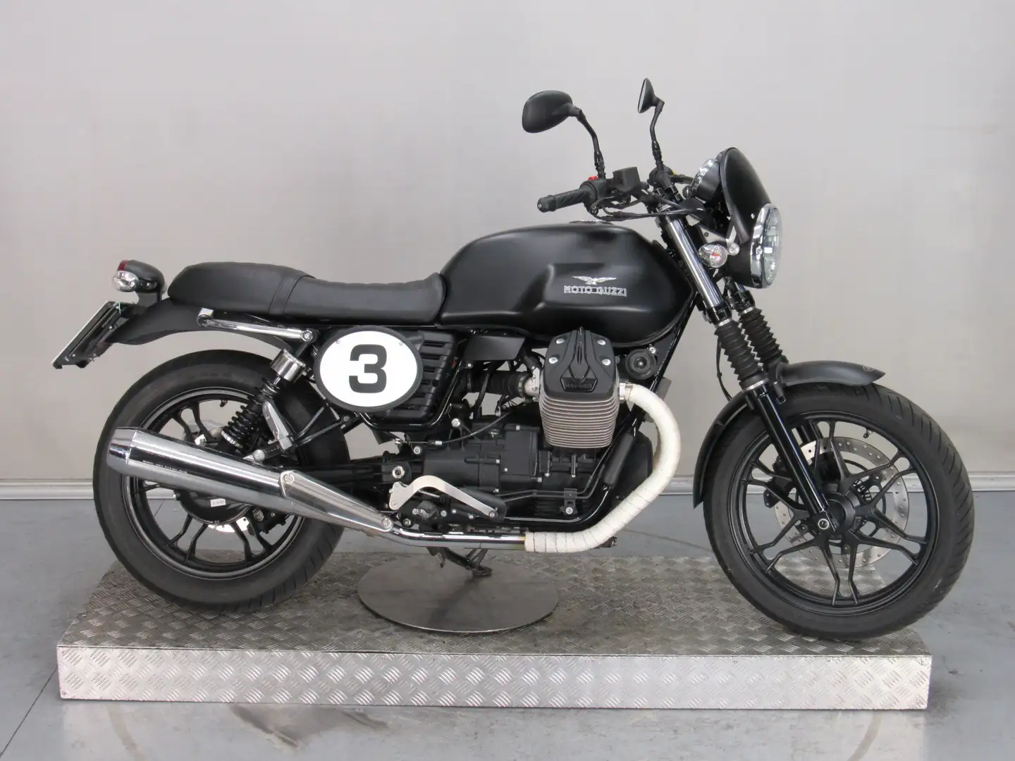 Moto Guzzi V 7 II STONE ABS 35KW Nero - 1