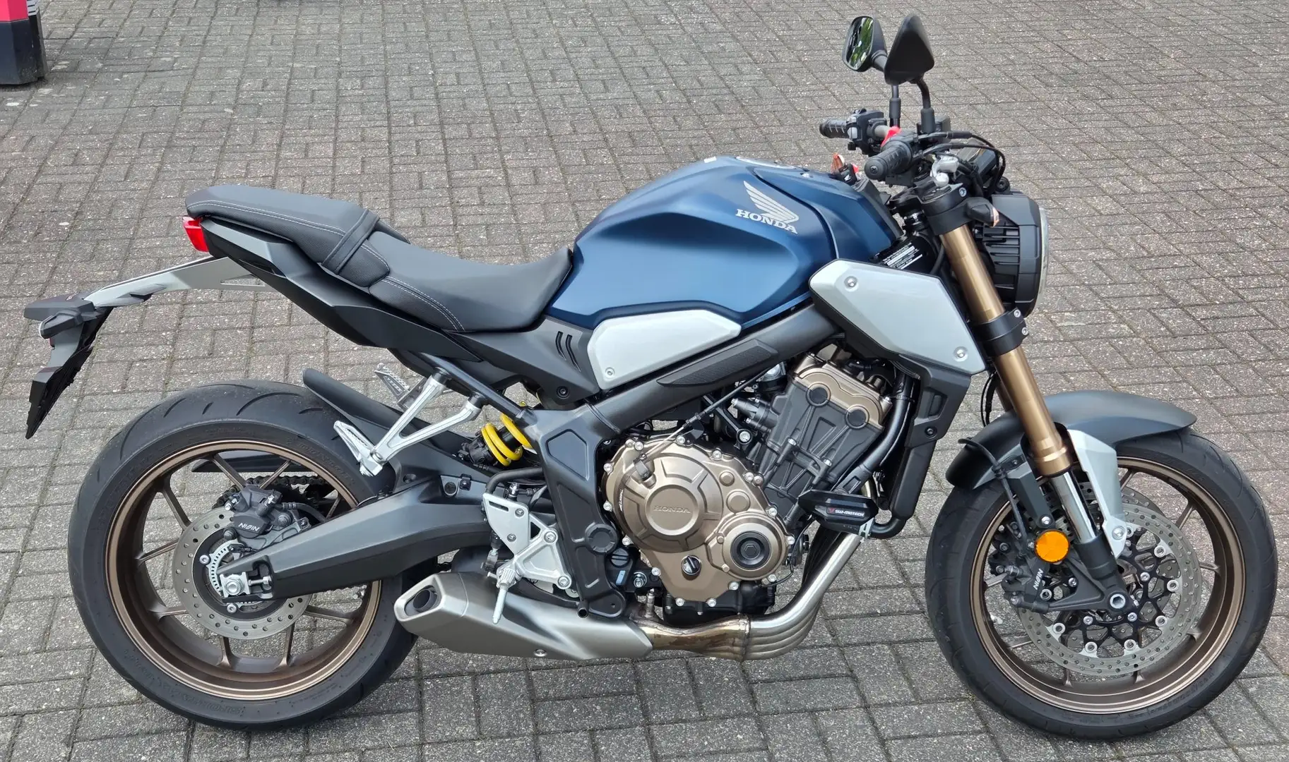 Honda CB 650 R*35KW*1.Hd.*scheckheftgepflegt* Blau - 1