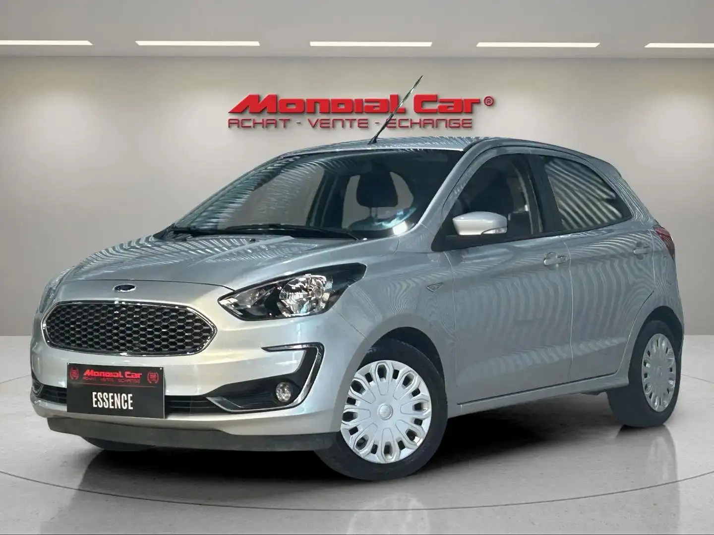 Ford Ka/Ka+ Ka+ 1.2i Essential * Bluetooth * Cruise * Garantie Grijs - 1