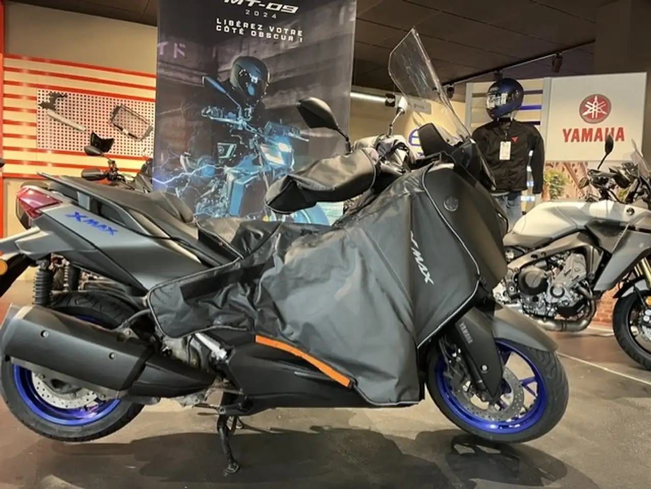 Yamaha X-Max 300