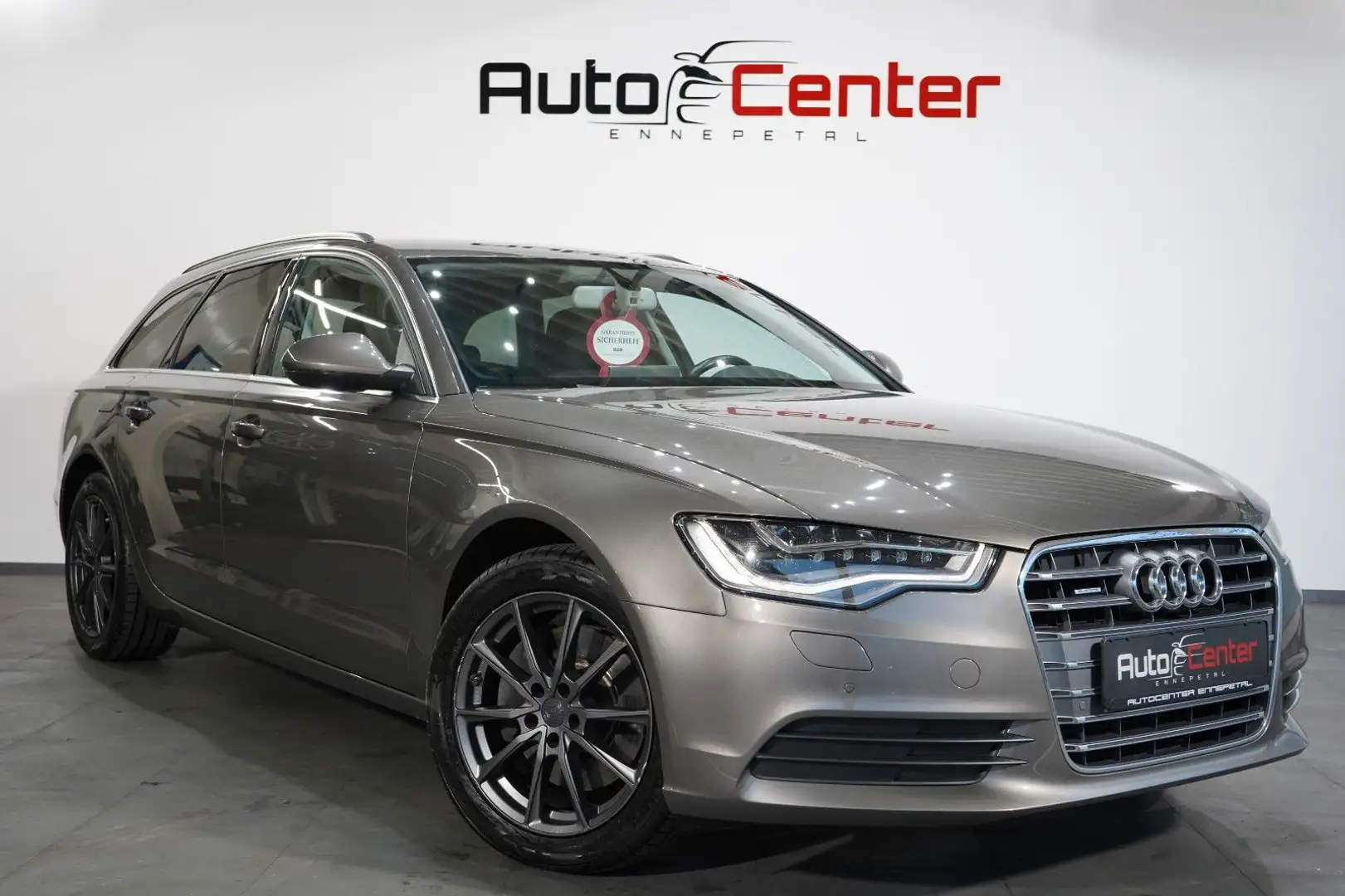 Audi A6 Avant 3.0 TDI quattro*Navi*19 Z.*Ahk*Leder* Grau - 2