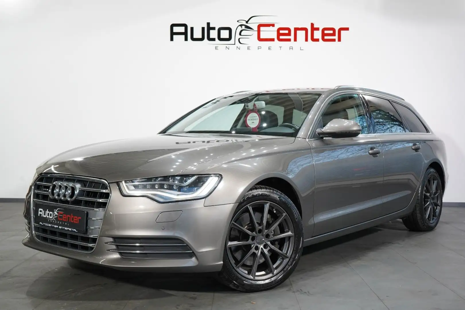 Audi A6 Avant 3.0 TDI quattro*Navi*19 Z.*Ahk*Leder* Grau - 1